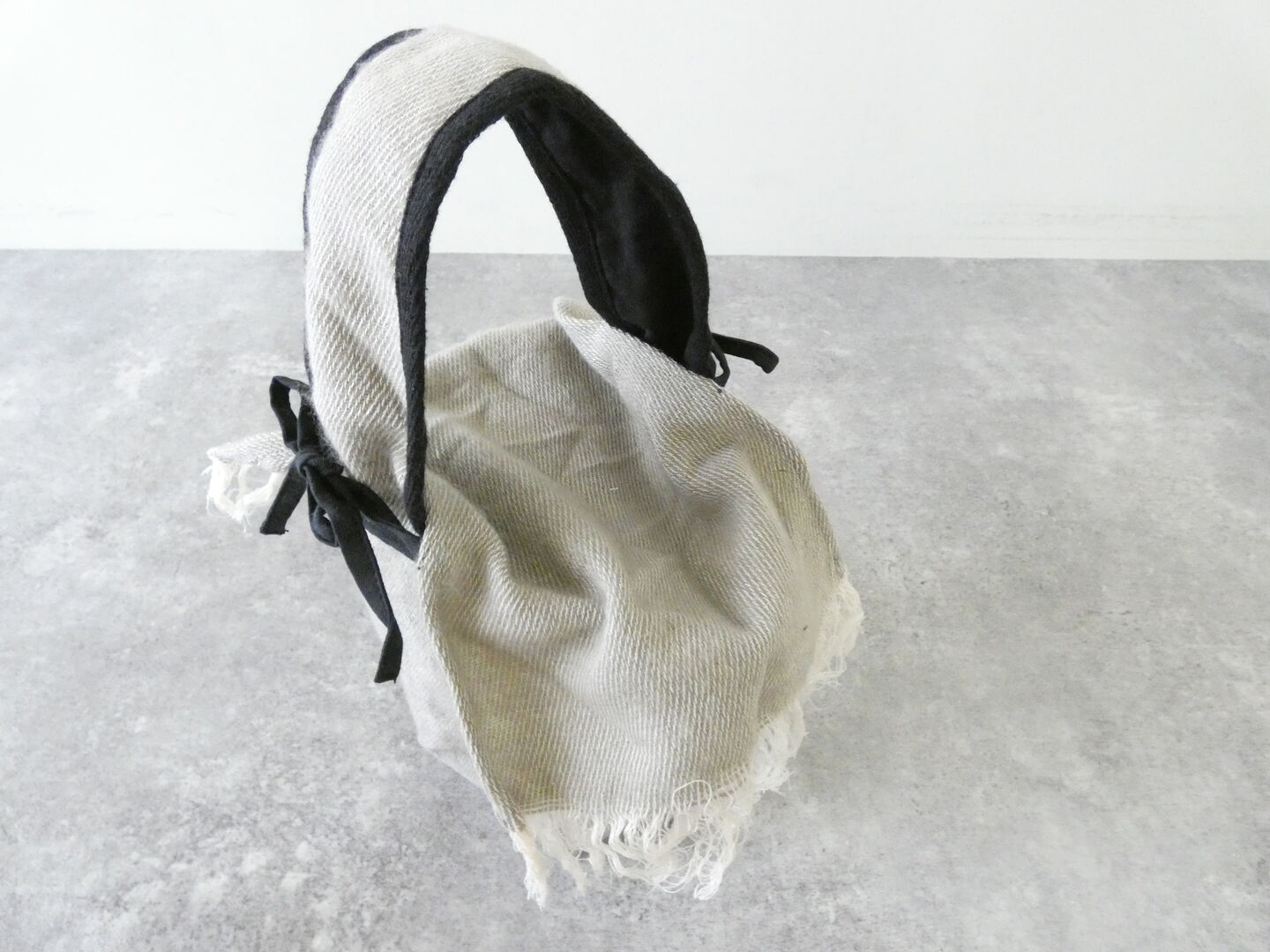 CLEDRAN(クレドラン) MIGNON ONE HAND BAG  NATURALの商品画像23