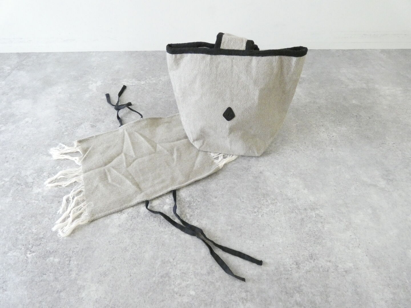 CLEDRAN(クレドラン) MIGNON ONE HAND BAG  NATURALの商品画像9