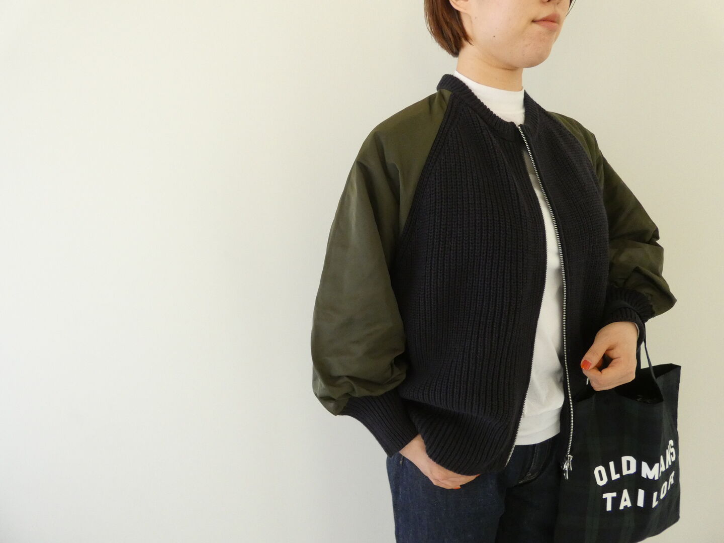 mao made(マオメイド) ざっくりヤーン×タフタ異素材ドッキングボリュームスリーブジャケットの商品画像1