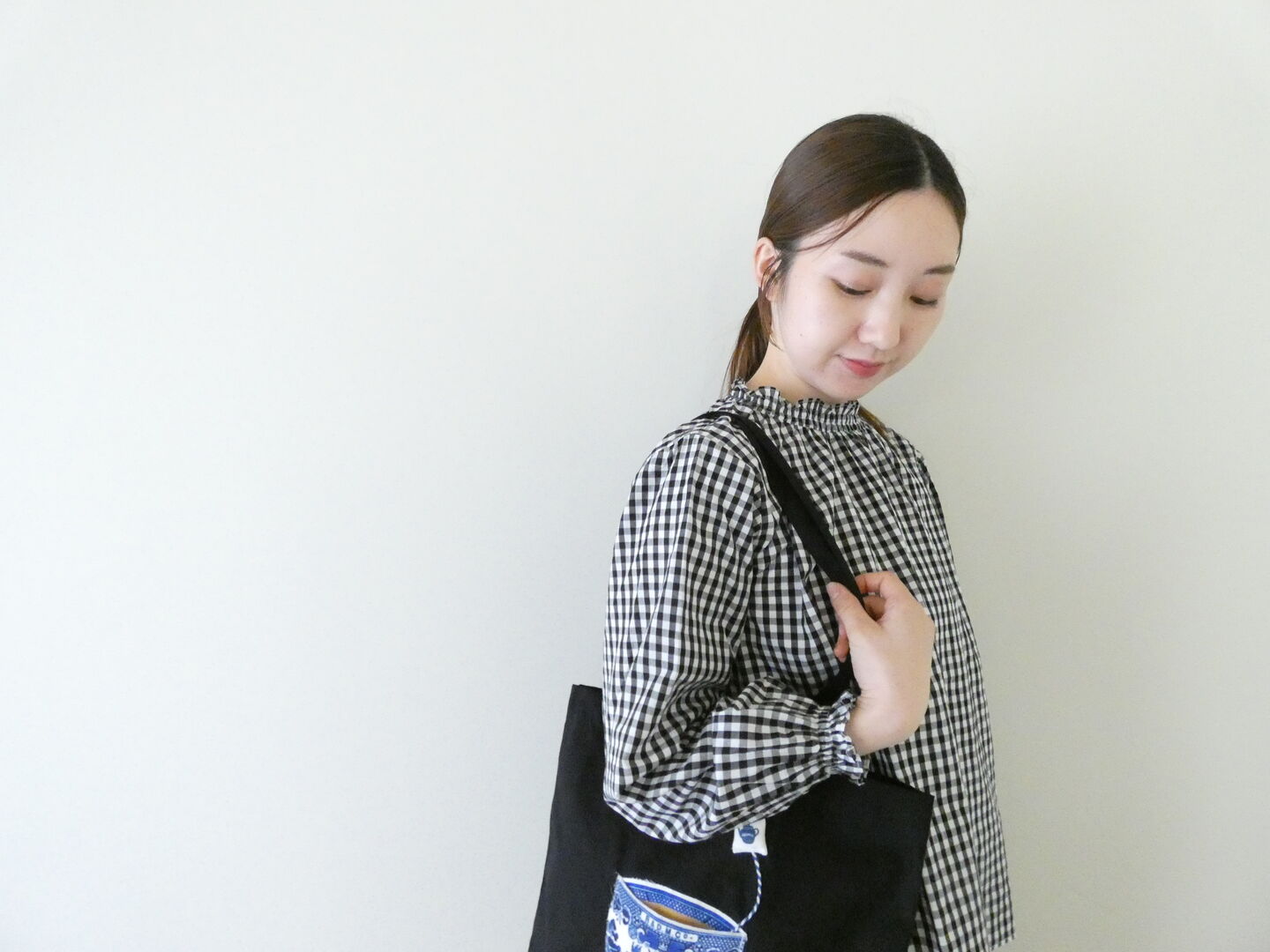 R&D.M.Co-(オールドマンズテーラー) BLUE WILLOW MILK TEA TOTE BAGの商品画像4
