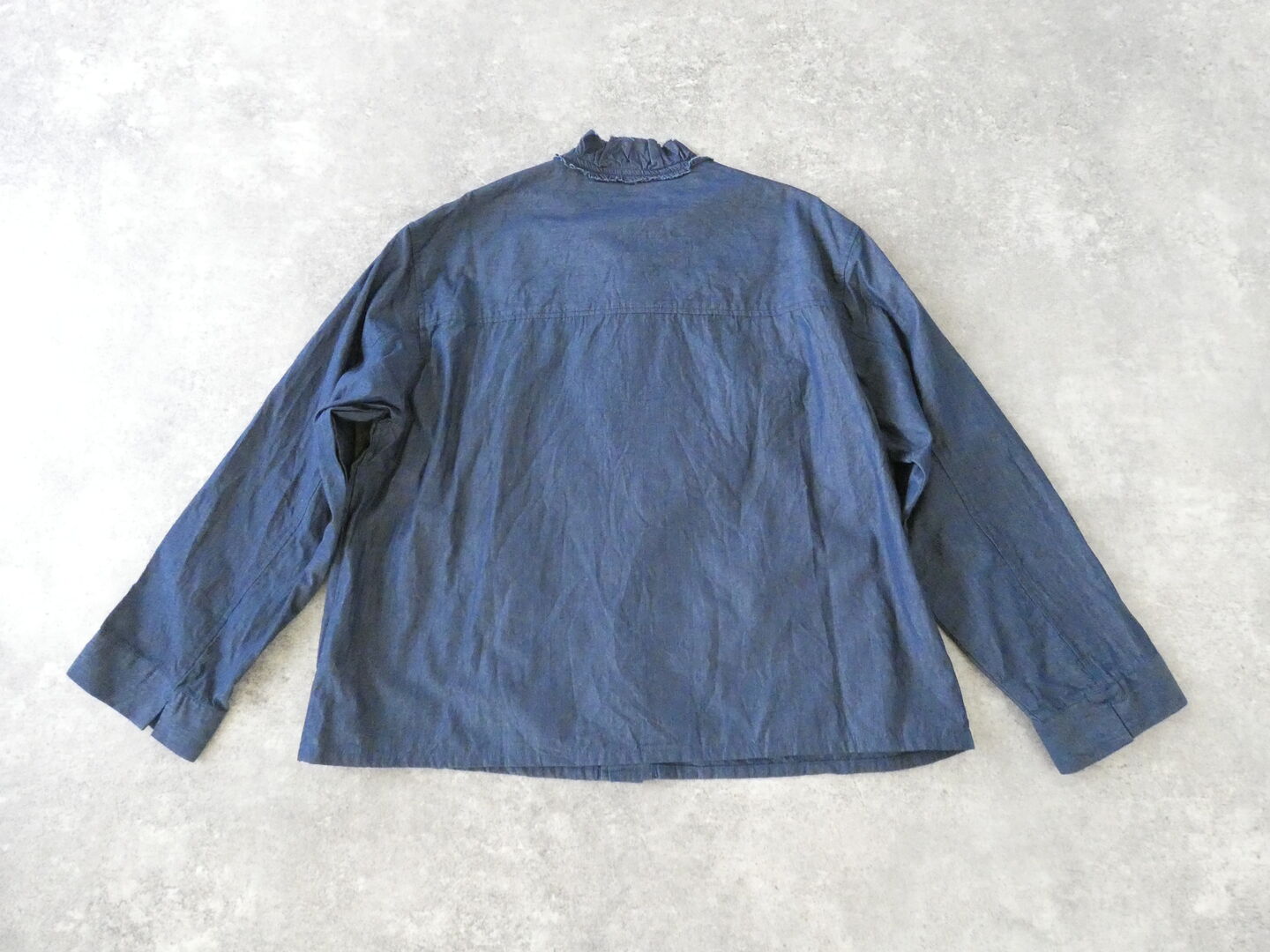 PARADIS(パラディ) ダンガリーピケフリル衿ブラウスの商品画像11