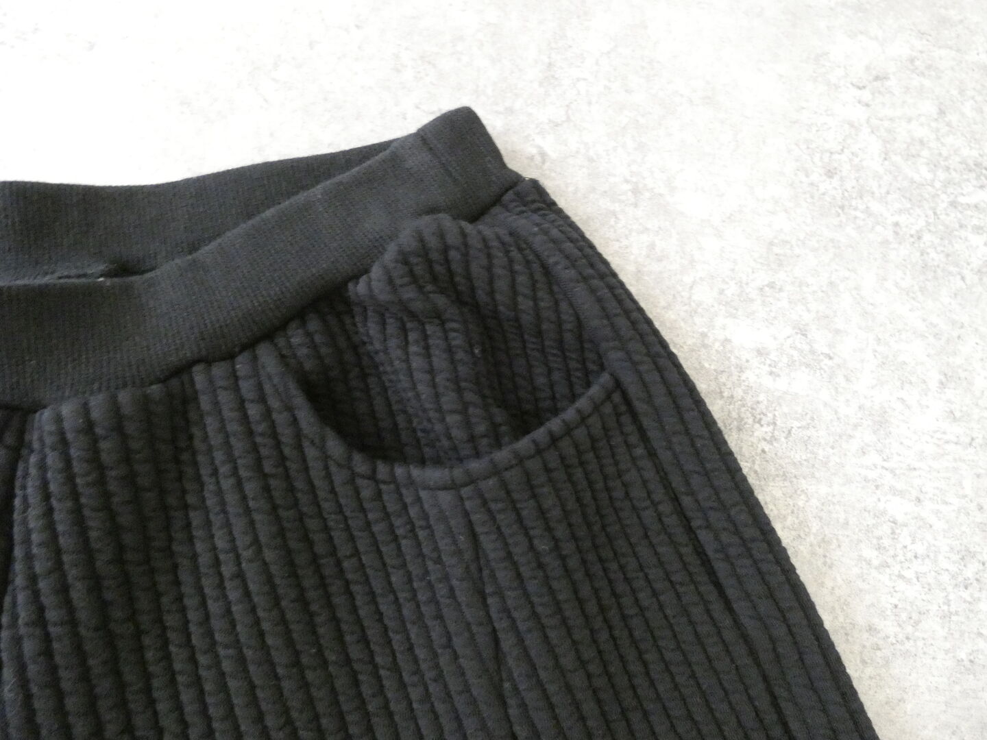 UNIVERSAL TISSU(ユニヴァーサル ティシュ) ストライプキルトコクーンイージーパンツの商品画像30