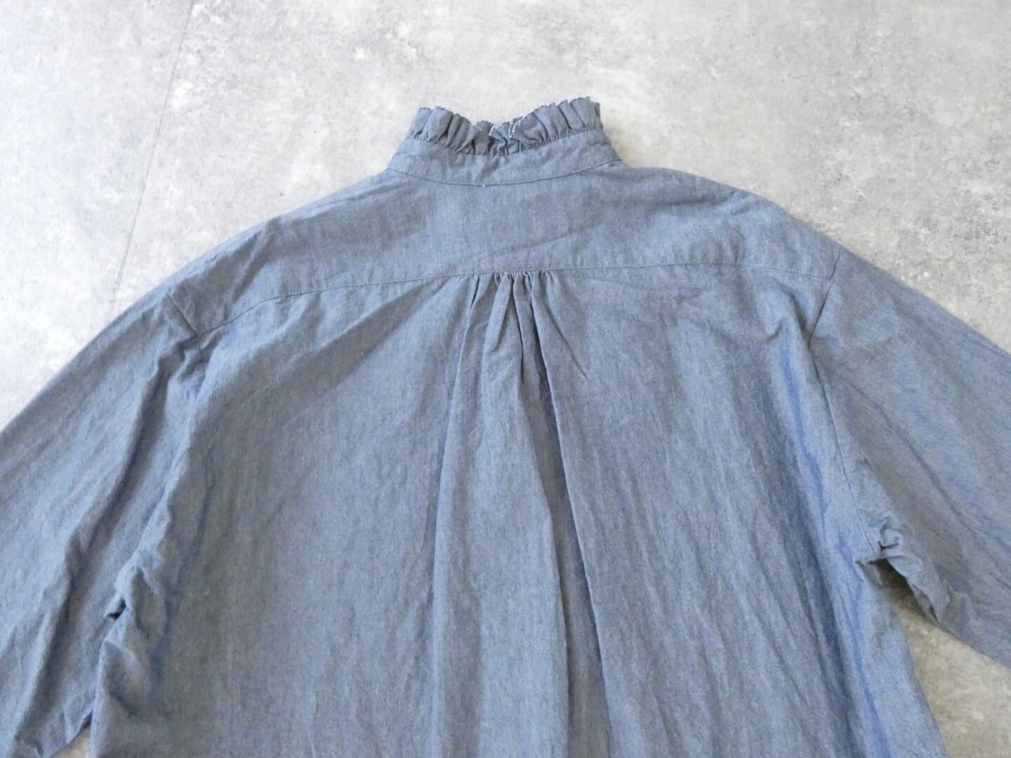 Veritecoeur(ヴェリテクール) ギャザーフリルシャツの商品画像29