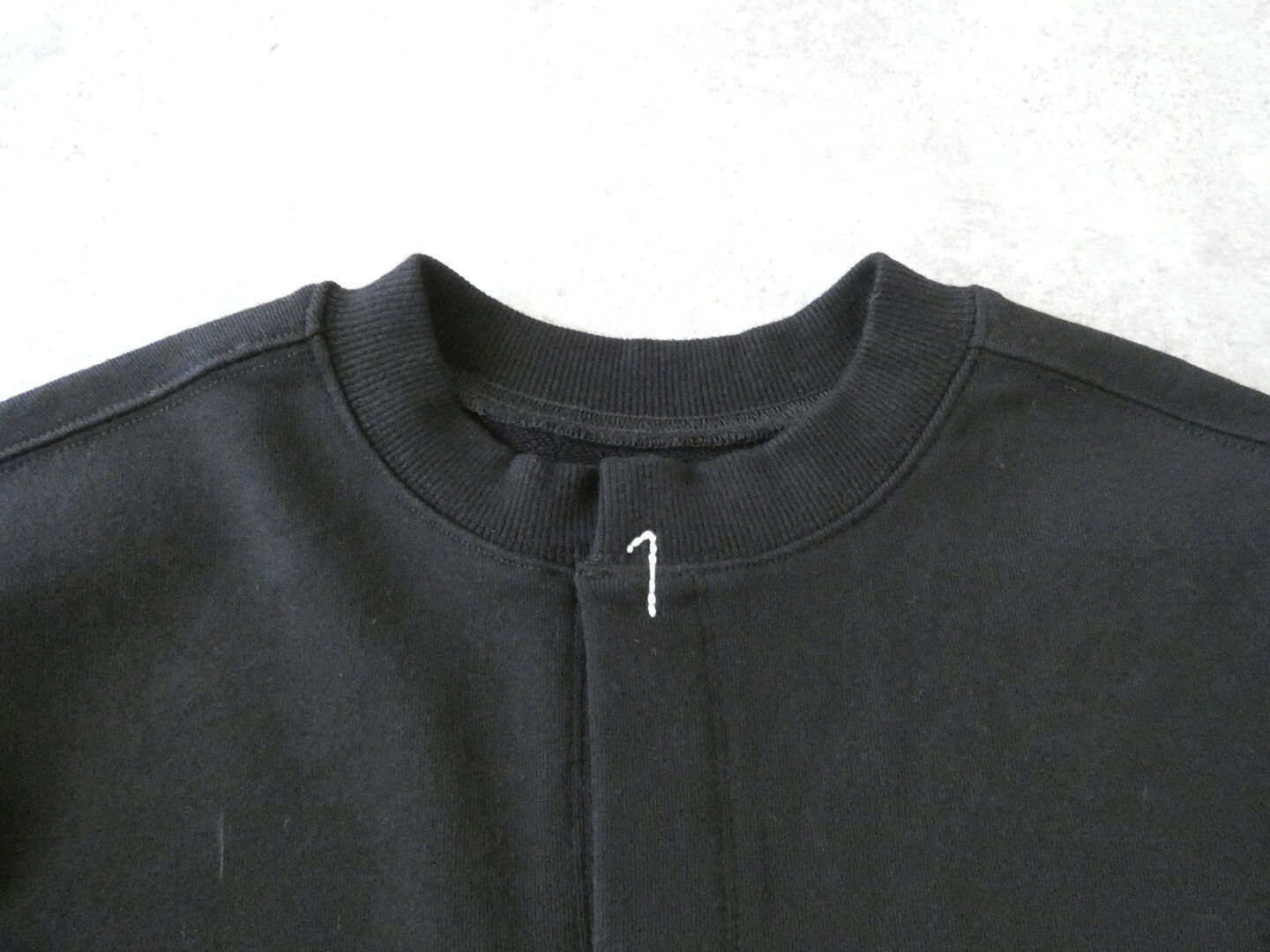 I am I in fact...(アイアムアイ インファクト) SUSIE SWEAT　数字スウェットの商品画像18