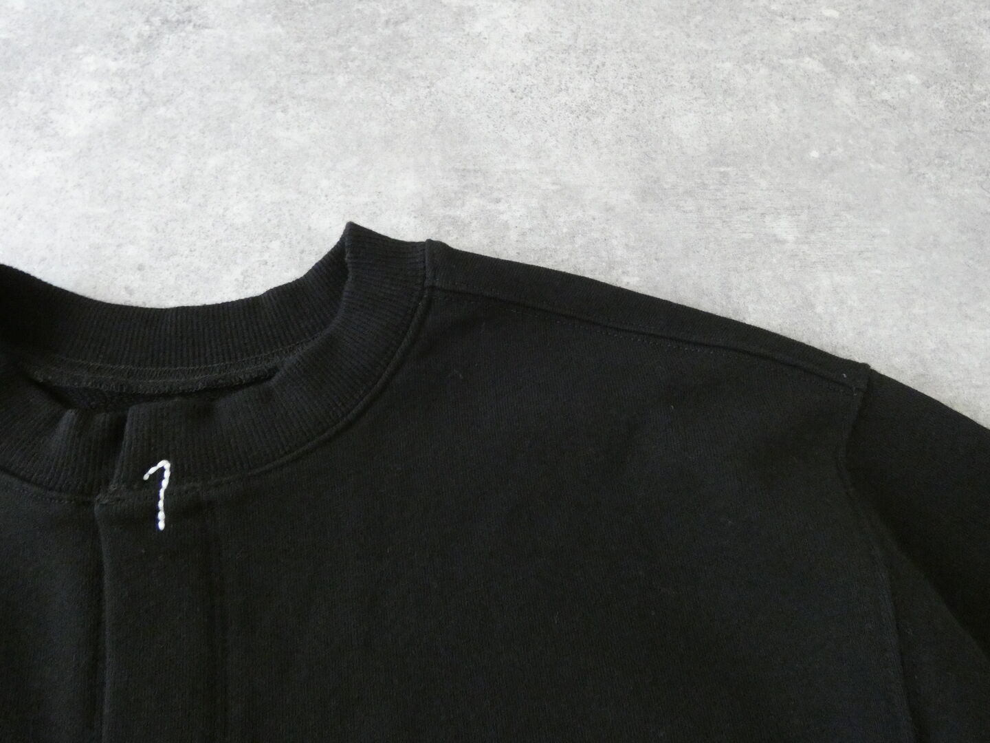 I am I in fact...(アイアムアイ インファクト) SUSIE SWEAT　数字スウェットの商品画像23