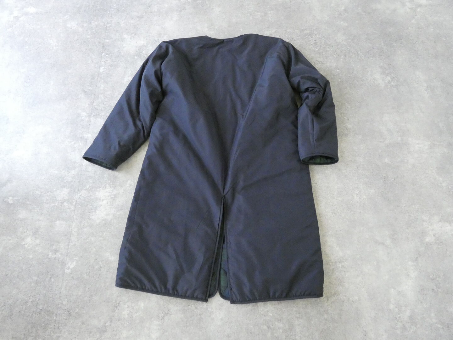 mao made(マオメイド) インクジェットプリント柄柄キルトリバーシブル　軽くてあったかリバーシブルロングコートの商品画像15