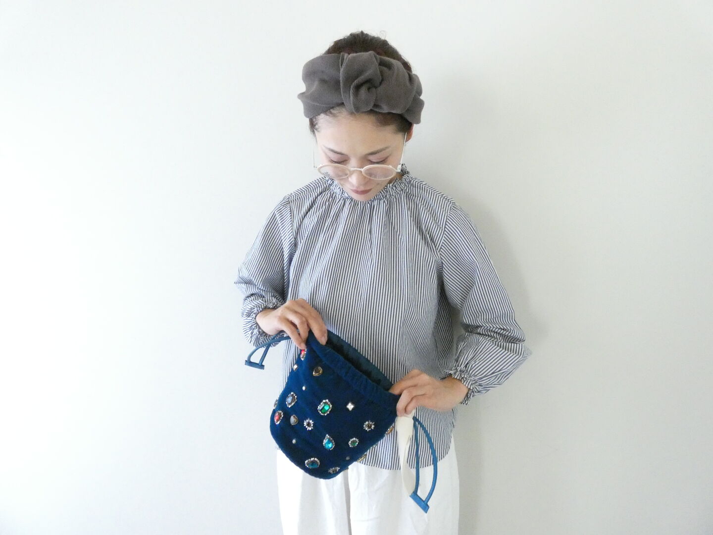 beej(ビージ) クラシック別珍宝石BAGの商品画像5