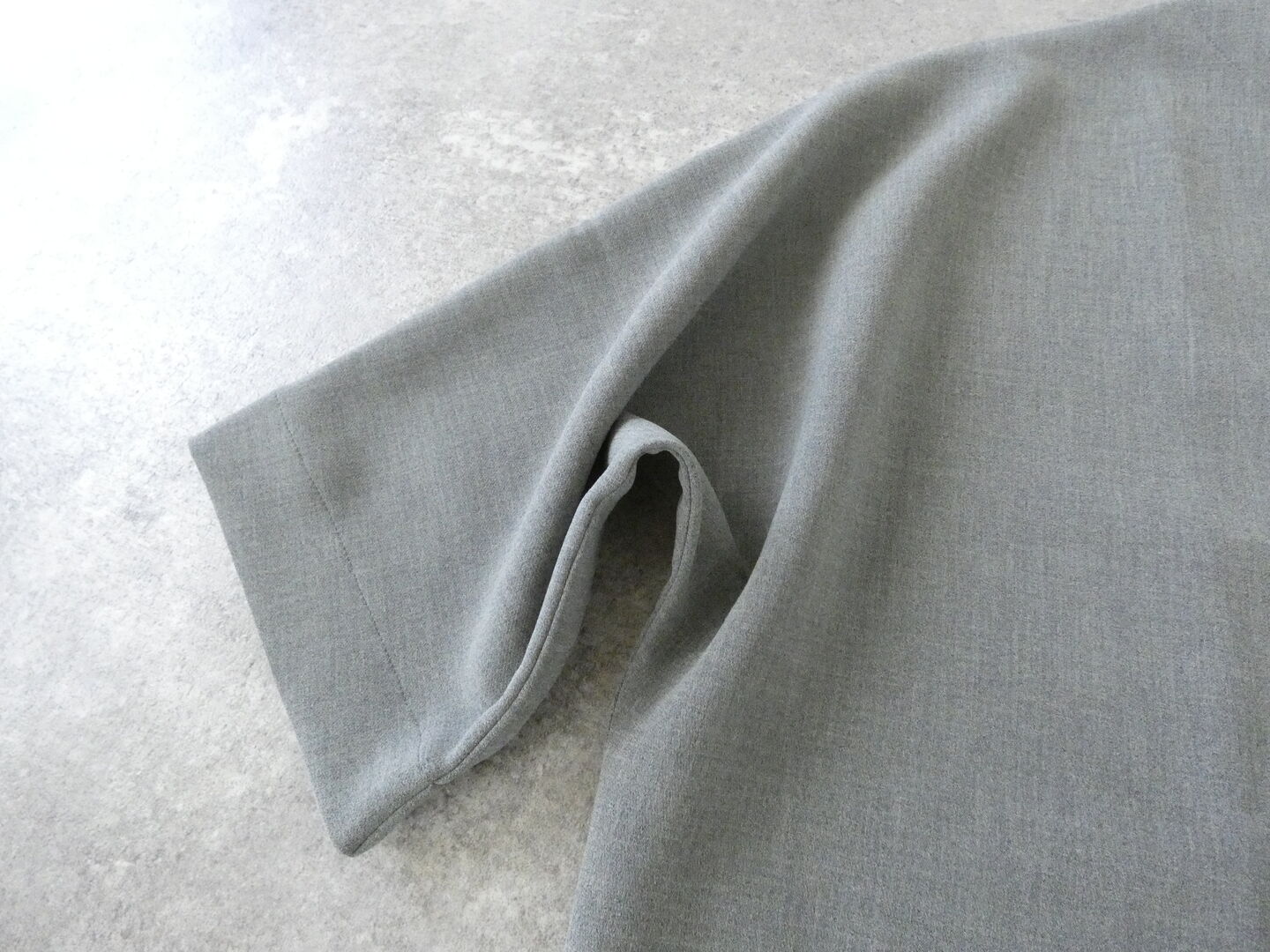 TRAVAIL MANUEL(トラバイユマニュアル) WクロススリットTブラウスの商品画像31