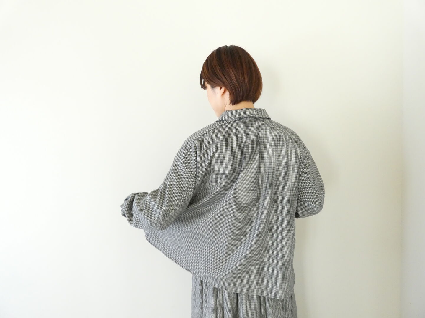 Hands of creation(ハンズオブクリエイション) classical wool strech　チビ衿オーバーブラウスの商品画像8