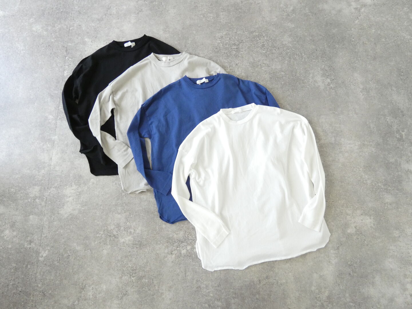homspun(ホームスパン) 40/2天竺L/S裾ロックプルオーバーの商品画像3