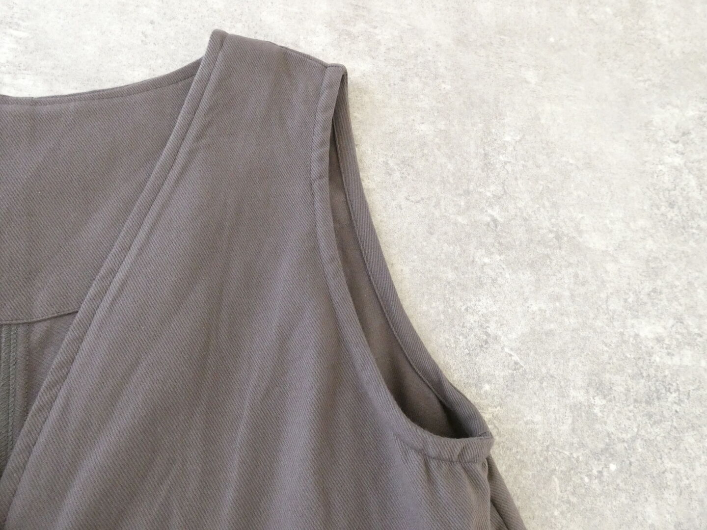 ina(イナ) クラシックドリル両面起毛カモッシオV開きベストの商品画像19