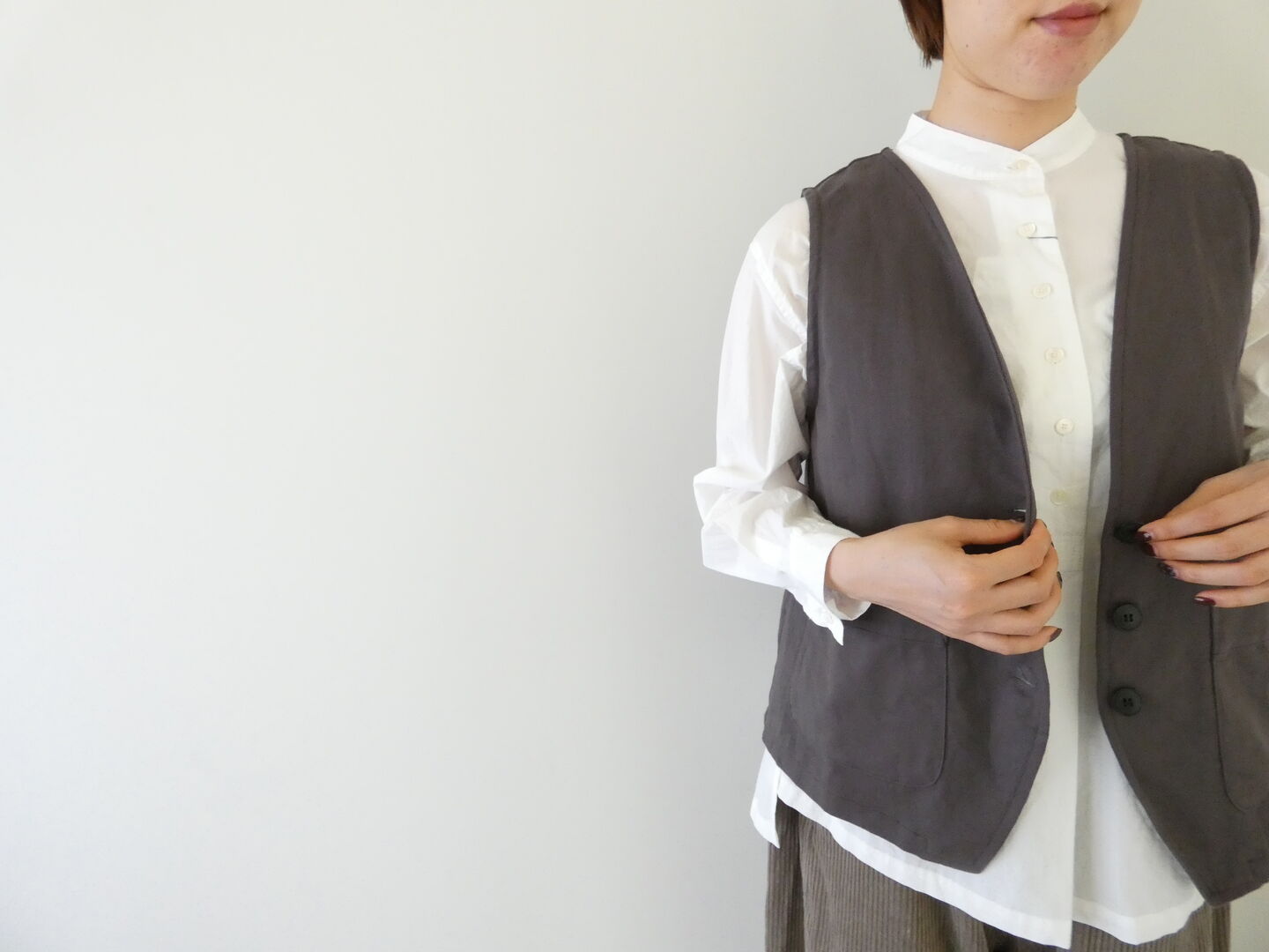ina(イナ) クラシックドリル両面起毛カモッシオV開きベストの商品画像5