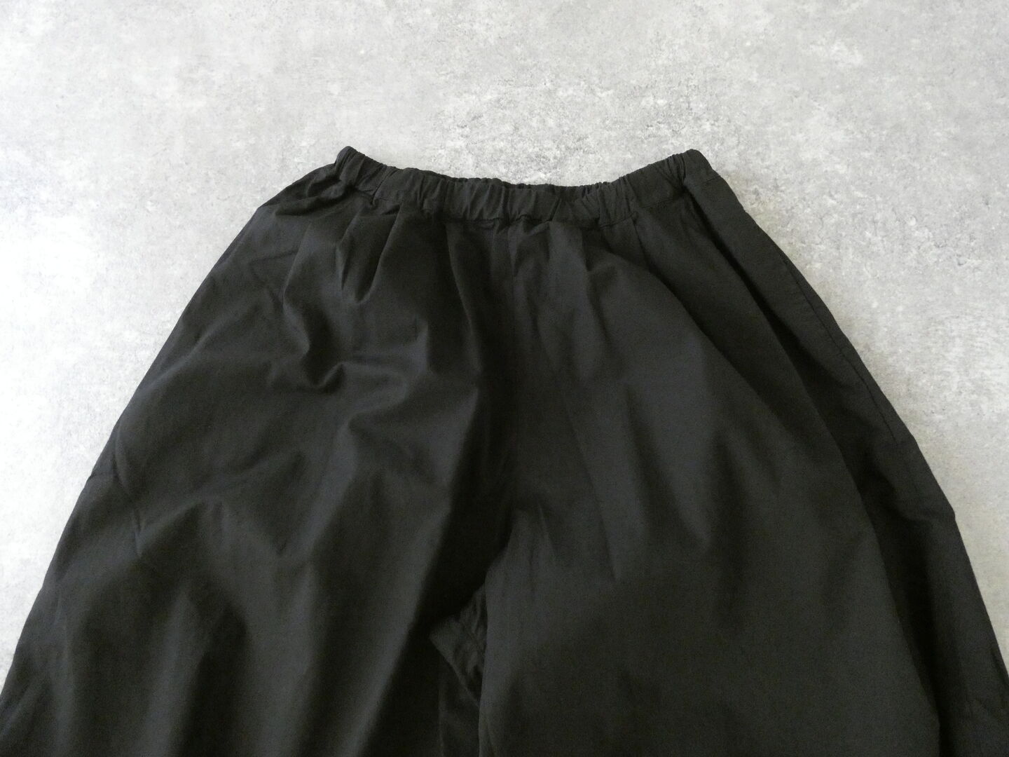 grin(グリン) 染めブロードタックカフスパンツの商品画像30