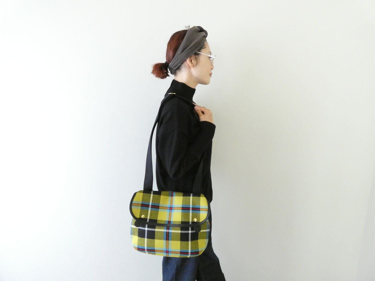 BRADY(ブレディ) AVON エイボン　LOCHCARRON WOOL CHECKのコロンとしたショルダーバッグの商品画像1