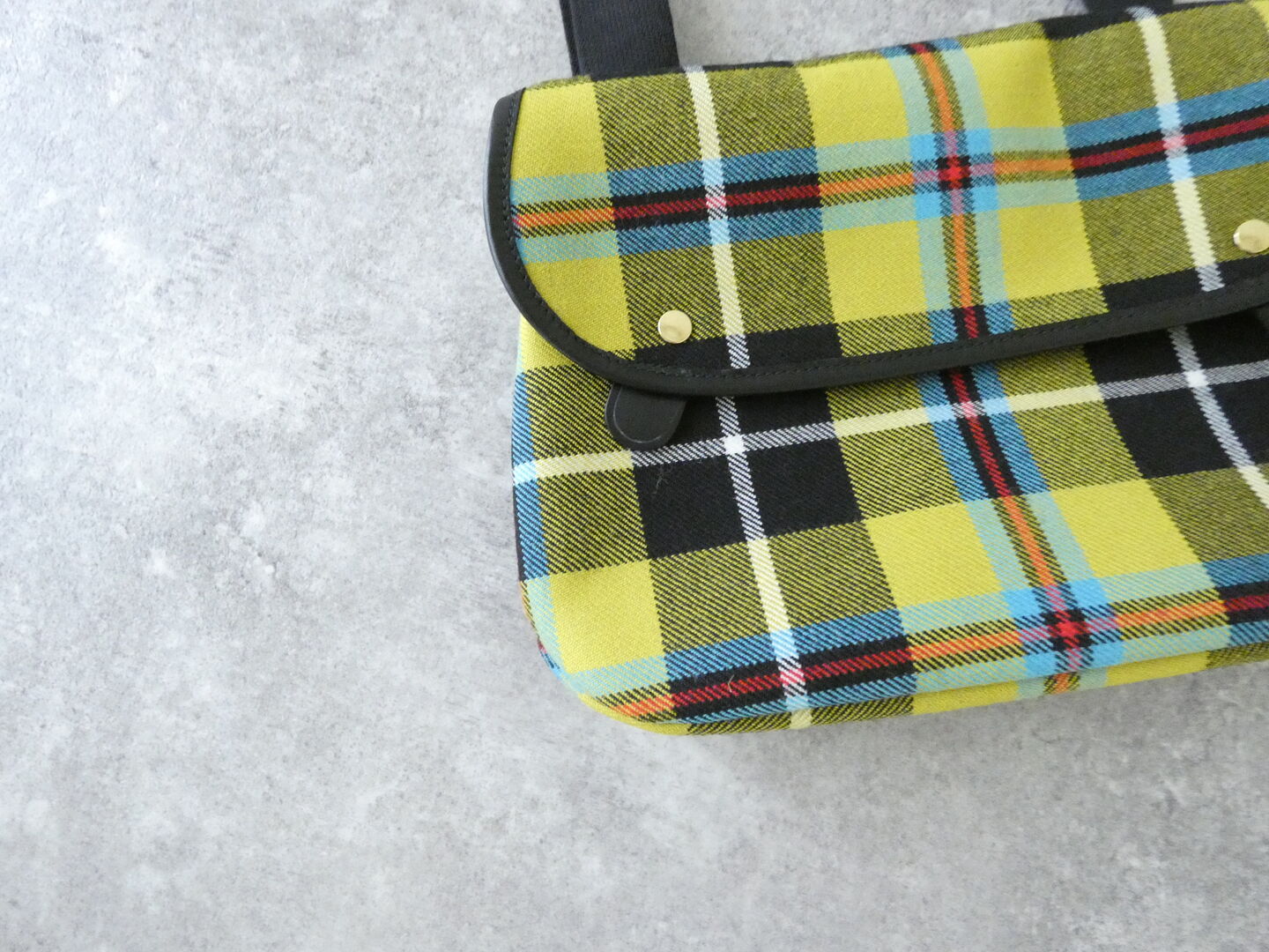 BRADY(ブレディ) AVON エイボン　LOCHCARRON WOOL CHECKのコロンとしたショルダーバッグの商品画像21