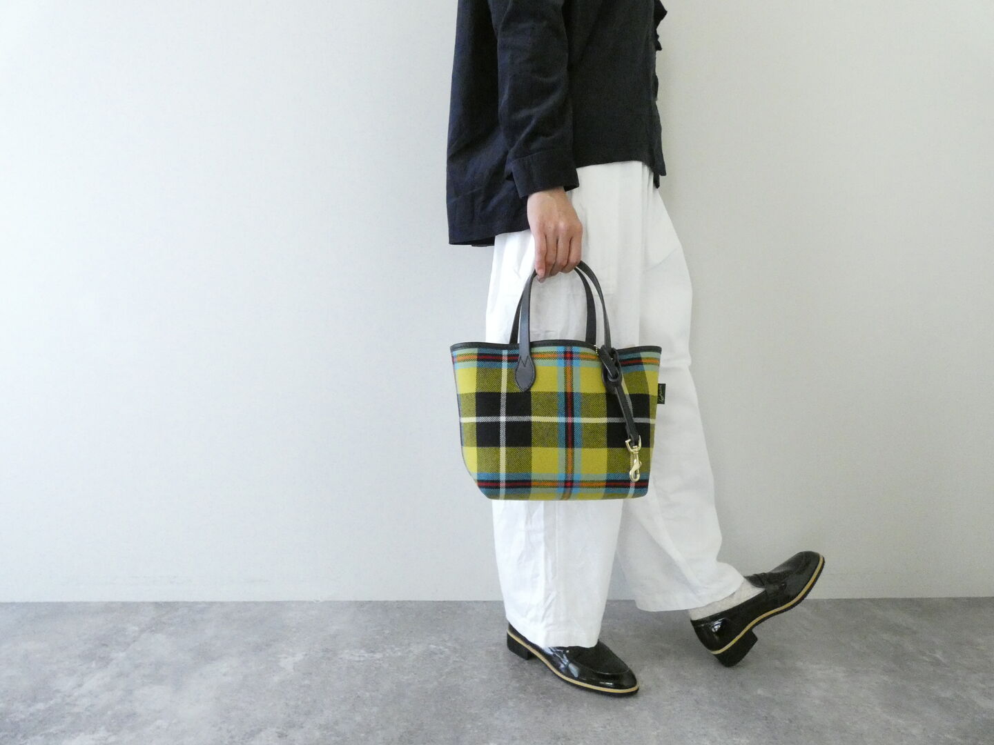 Brady(ブレディ) CONDER MINI コンダーミニ LOCHCARRON WOOL CHECKのミニトートバッグの商品画像5