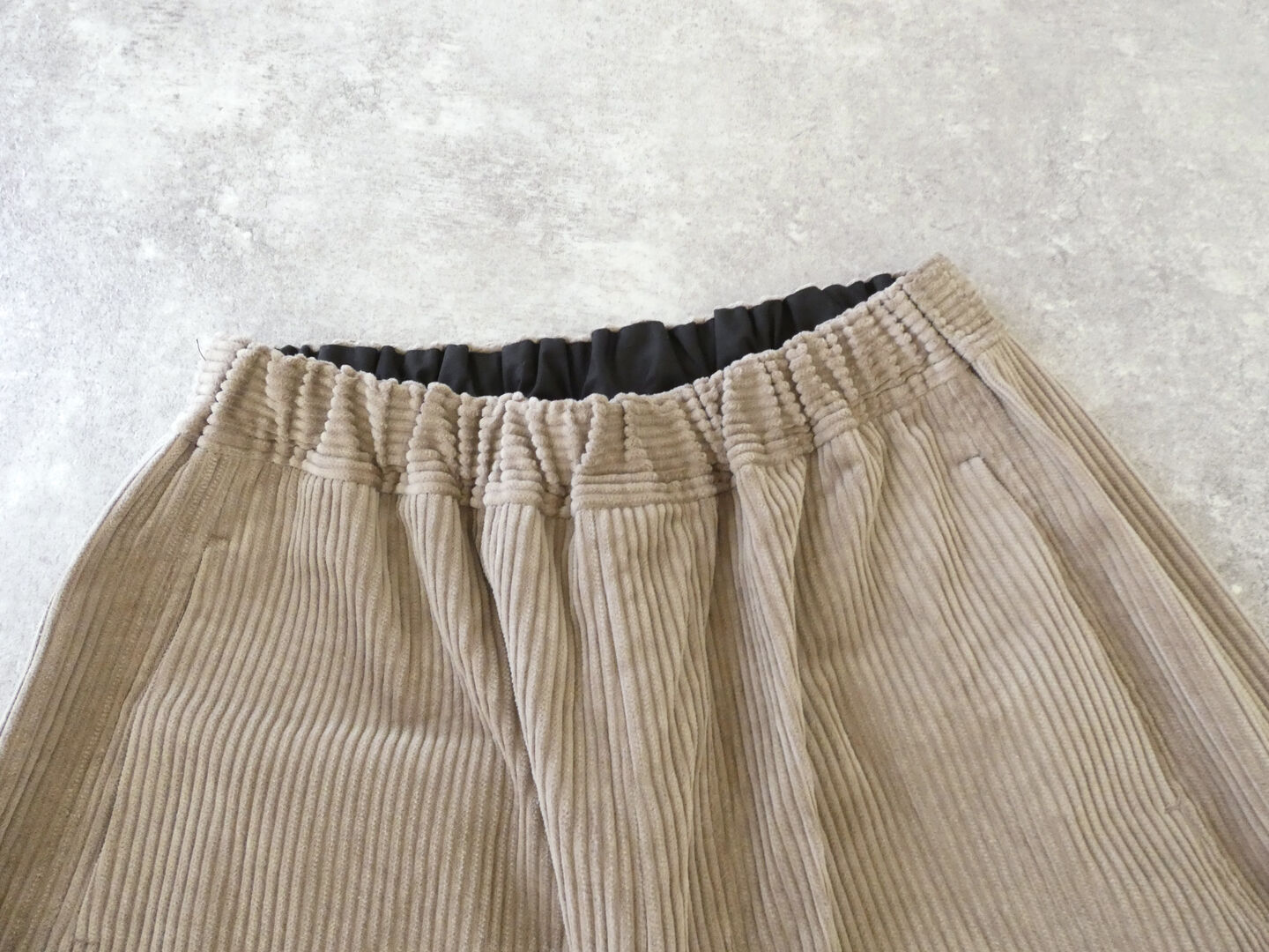 LAITERIE(レイトリー) コーデュロイトロアパンツの商品画像44