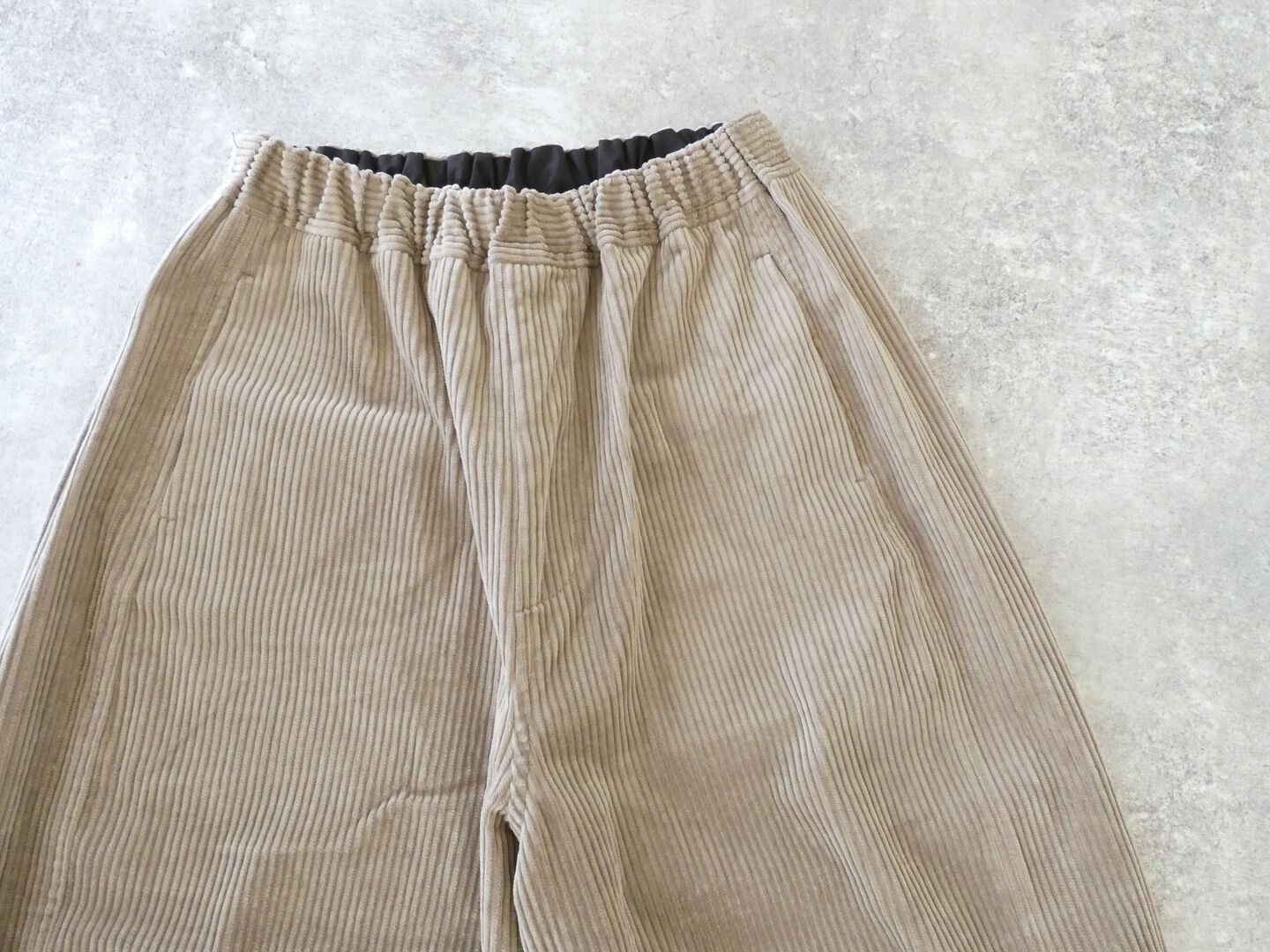 LAITERIE(レイトリー) コーデュロイトロアパンツの商品画像45
