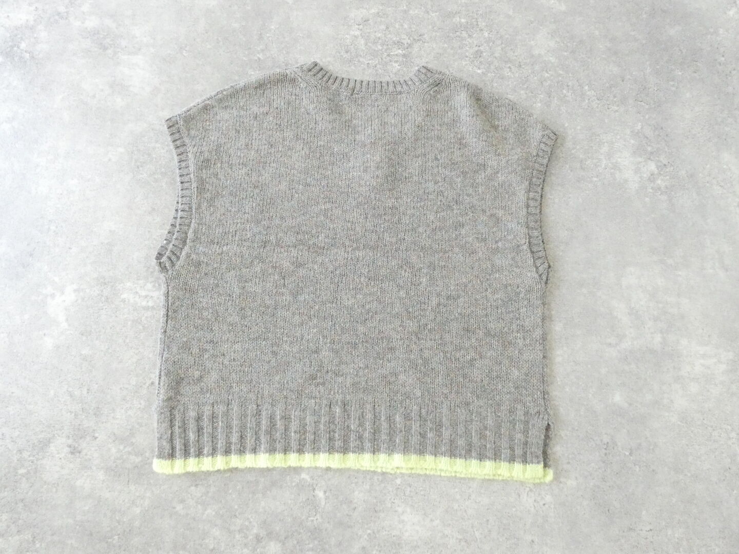LAITERIE(レイトリー) ヘリテッジニットベストの商品画像9
