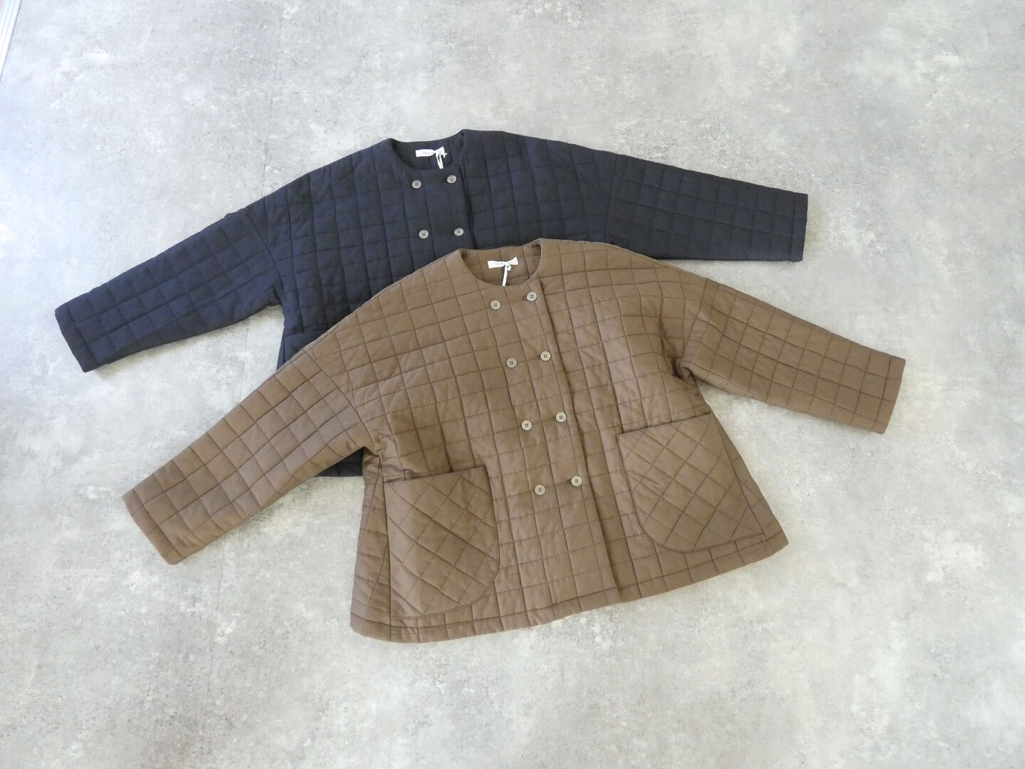 TANG(タング) 綿×シルクローンキルティング加工Wボタンジャケットの商品画像3