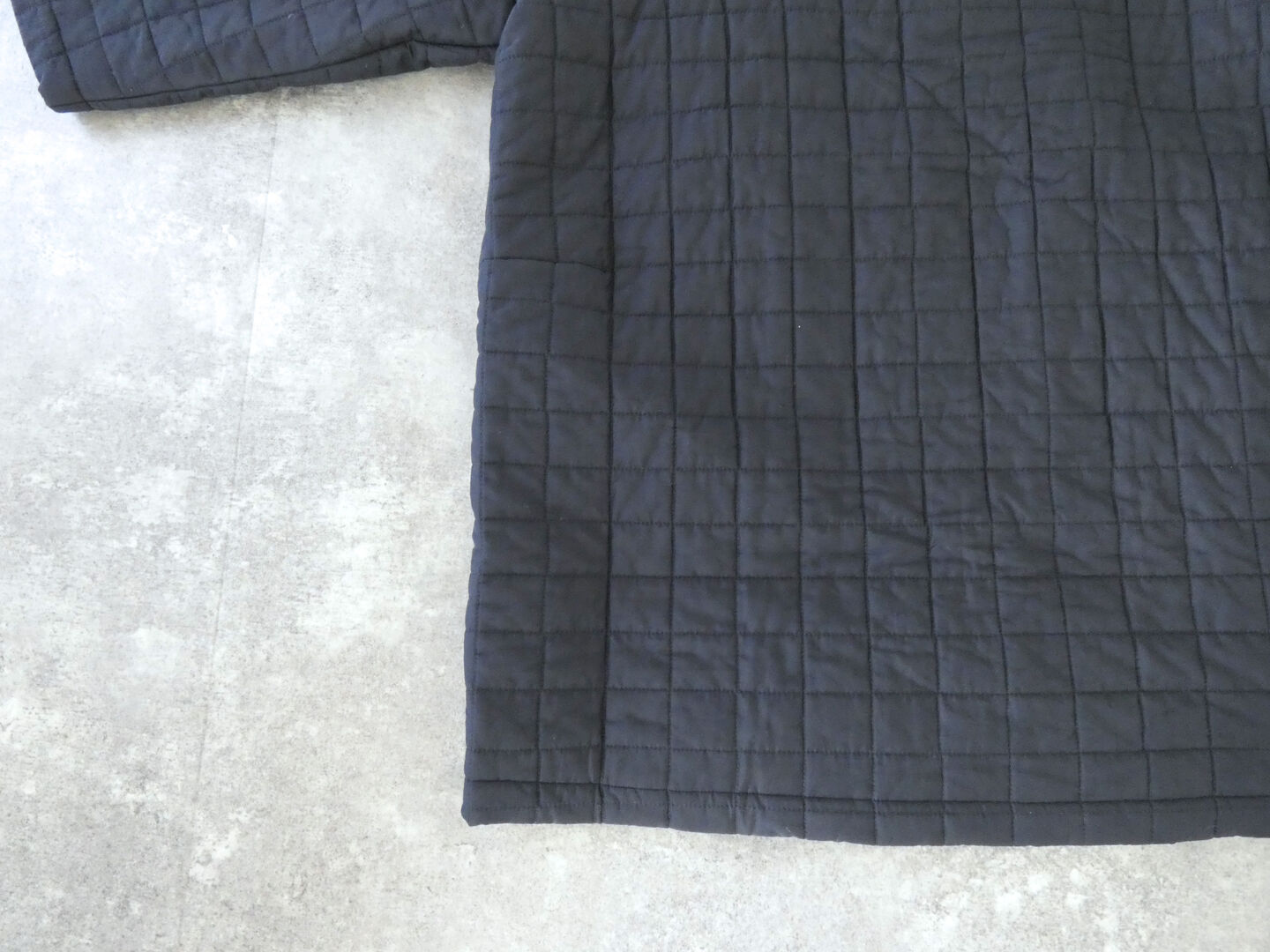 TANG(タング) 綿×シルクローン　キルティング加工ミドル丈ジャケットの商品画像23