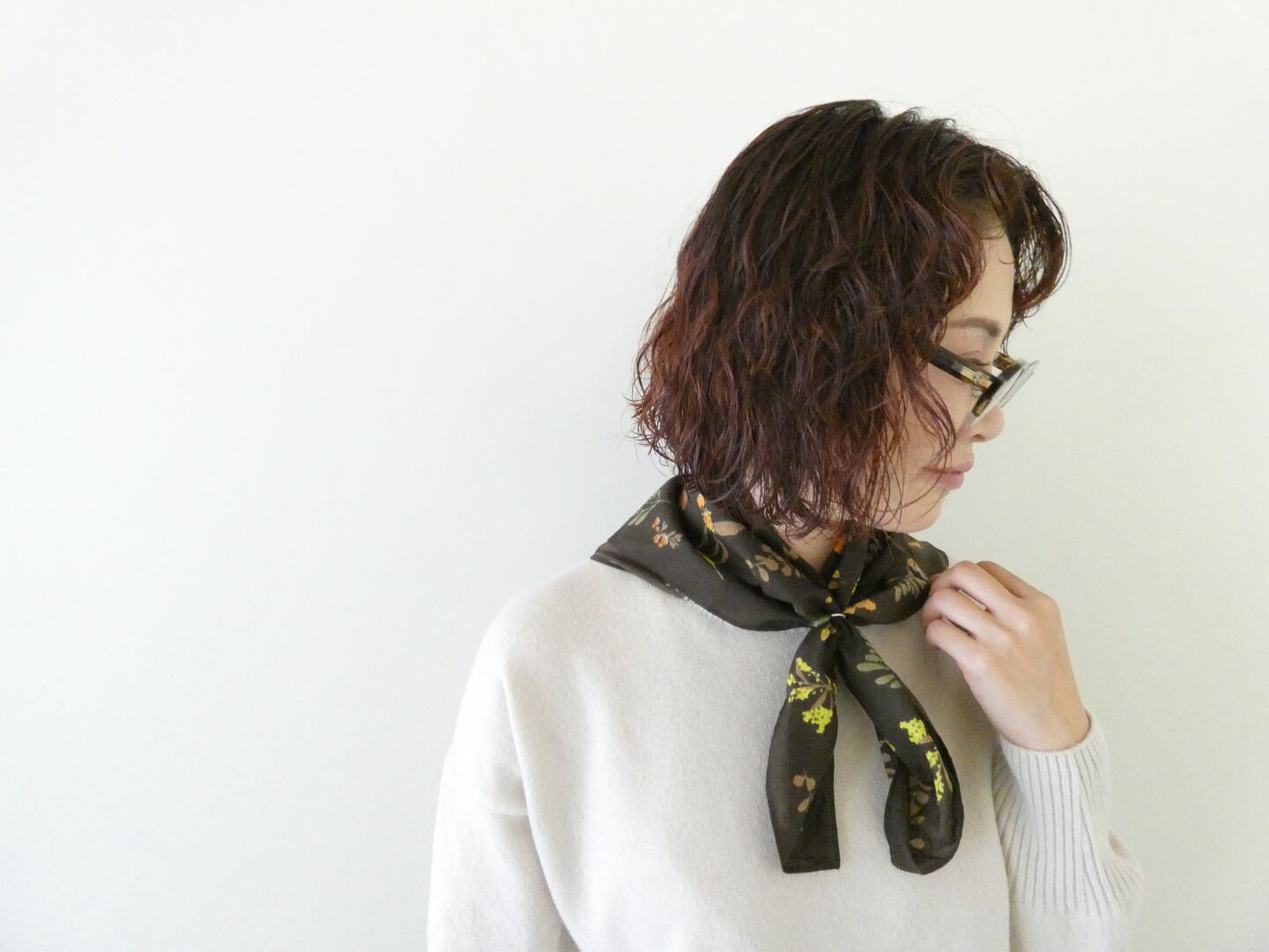 shs 秋の恵みを詰め込んだ刺繍ハンカチの商品画像1