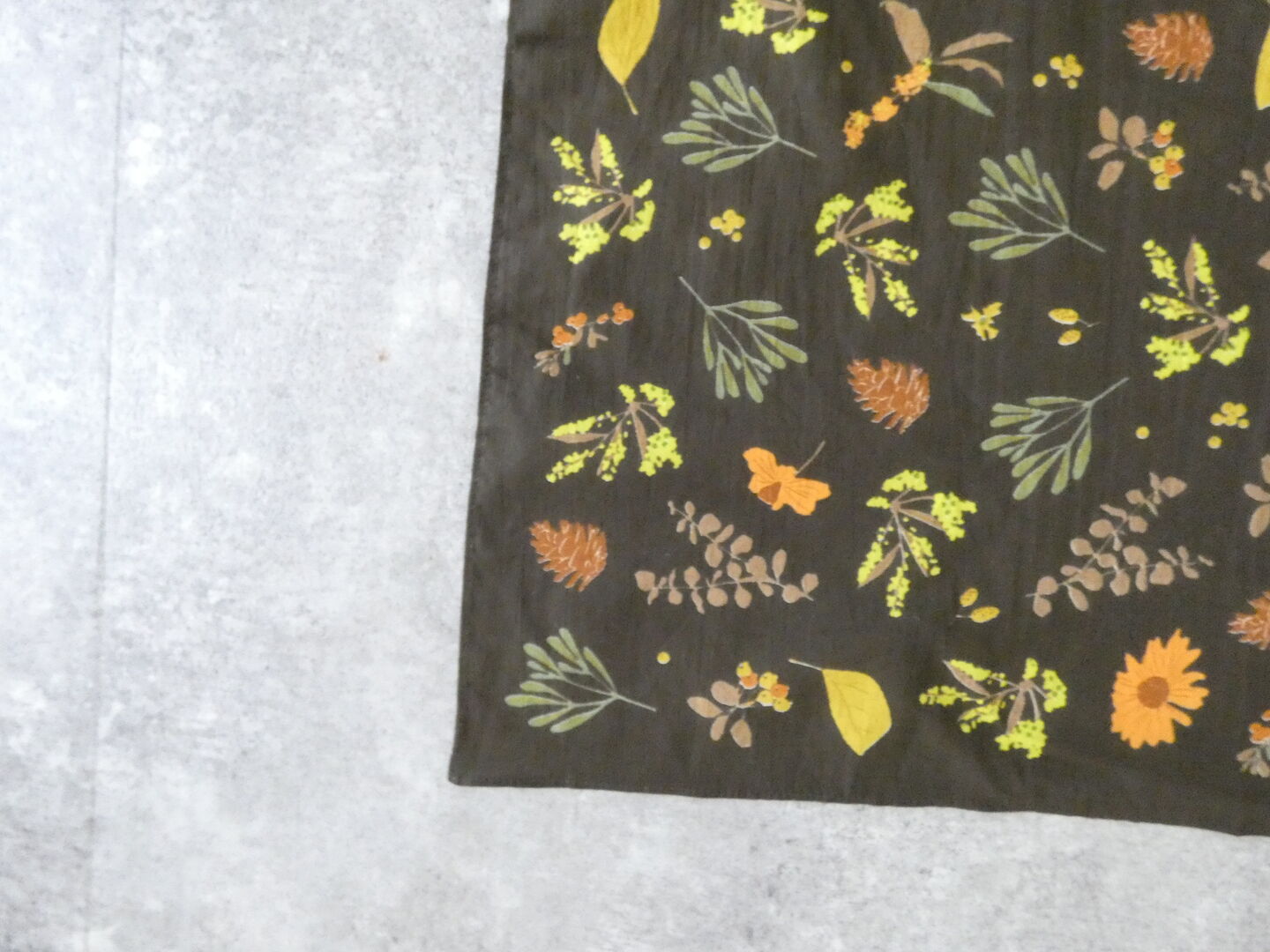 shs 秋の恵みを詰め込んだ刺繍ハンカチの商品画像21