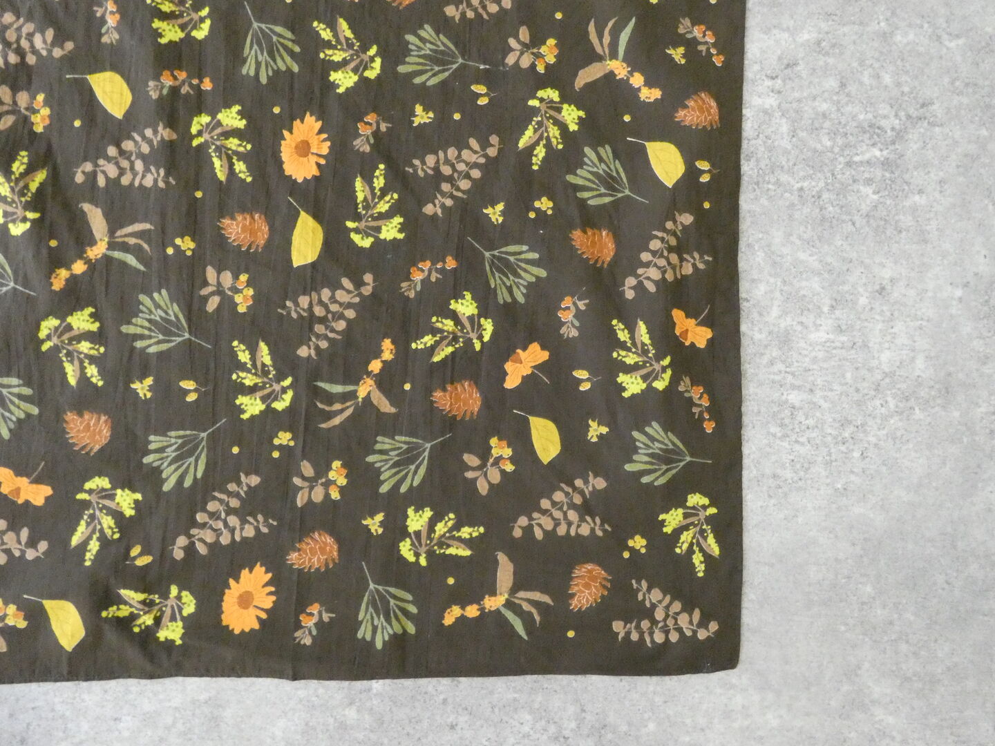shs 秋の恵みを詰め込んだ刺繍ハンカチの商品画像24