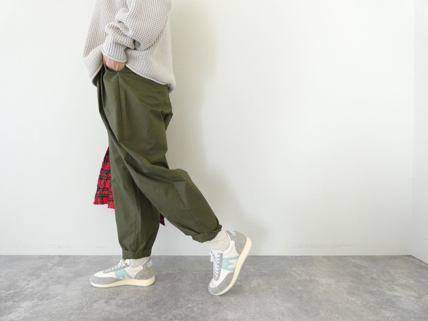 NATURAL LAUNDRY(ナチュラルランドリー) バックツイルテーパードパンツの商品画像7