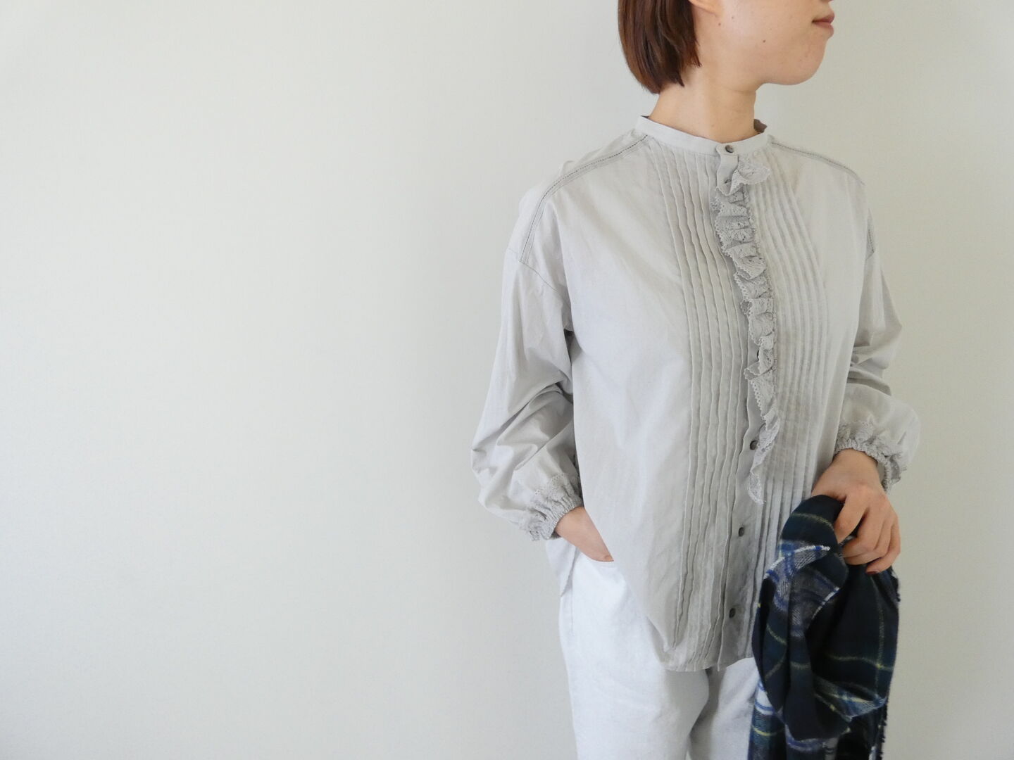 LAITERIE(レイトリー) コットンレースブラウスの商品画像1
