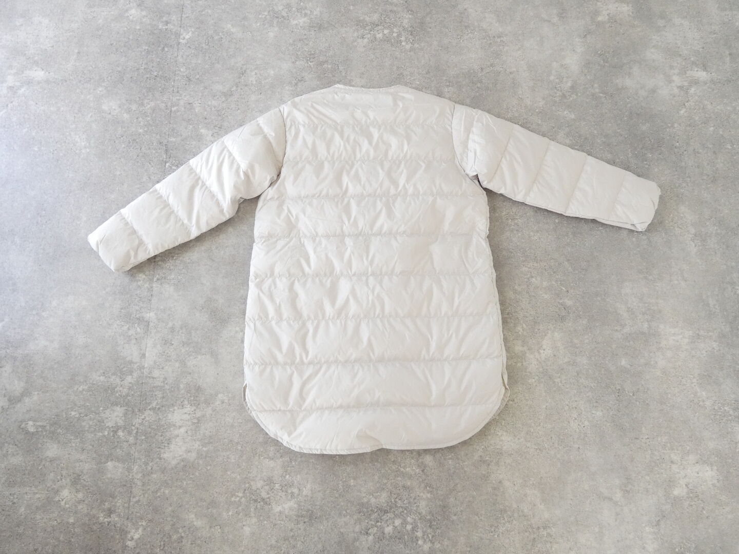 ORCIVAL(オーシバル) ノーカラーライトダウンコート ROUND NECK LONG COATの商品画像29