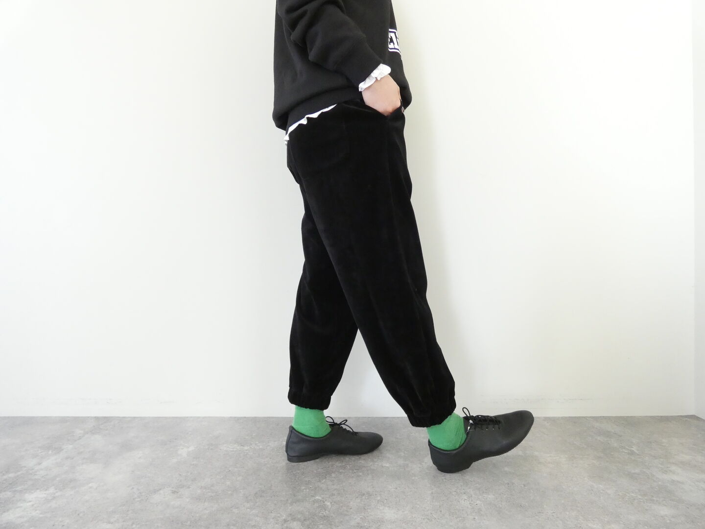 prit(プリット) ソフトベロア裾ゴムリラックスパンツの商品画像8