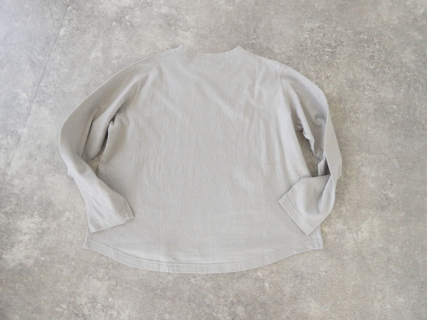 tumugu(ツムグ) グラフィ天竺長袖プリントTの商品画像29