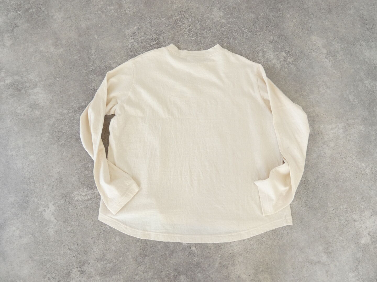 tumugu(ツムグ) グラフィ天竺長袖プリントTの商品画像57