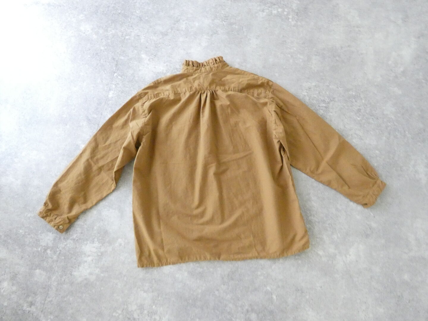 Veritecoeur(ヴェリテクール) ギャザーフリルシャツの商品画像29