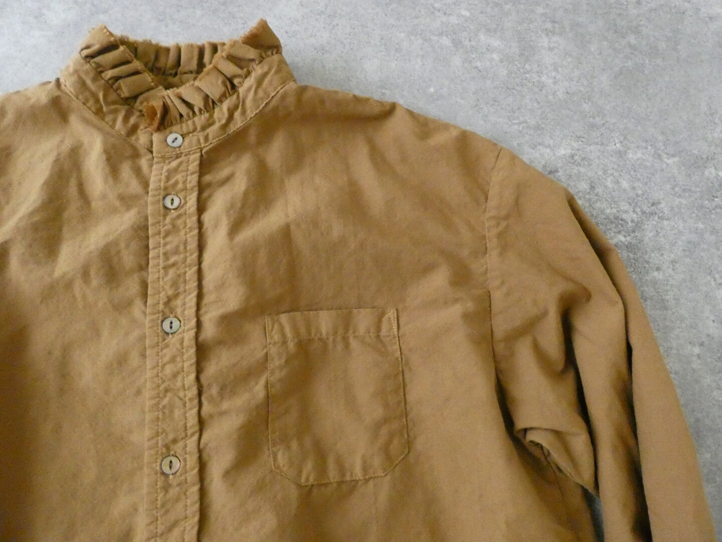 Veritecoeur(ヴェリテクール) ギャザーフリルシャツの商品画像31