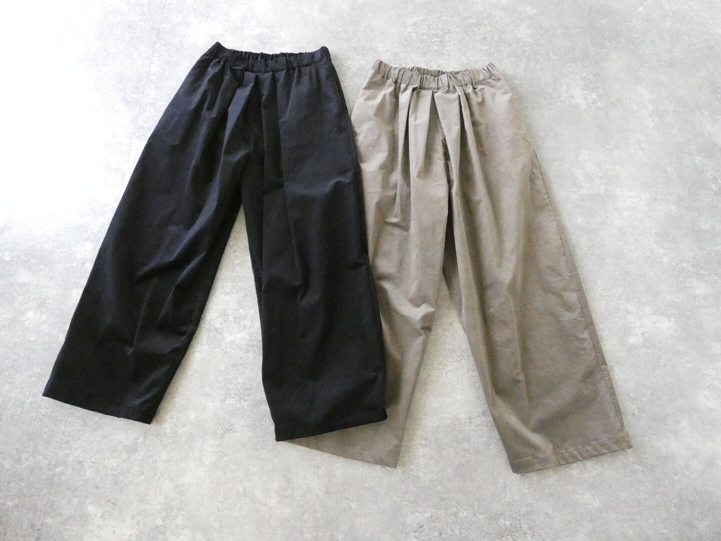 yuni(ユニ イズ ライク ア フラワー トゥー ミー) コットンビスコースモールリラックスパンツの商品画像2