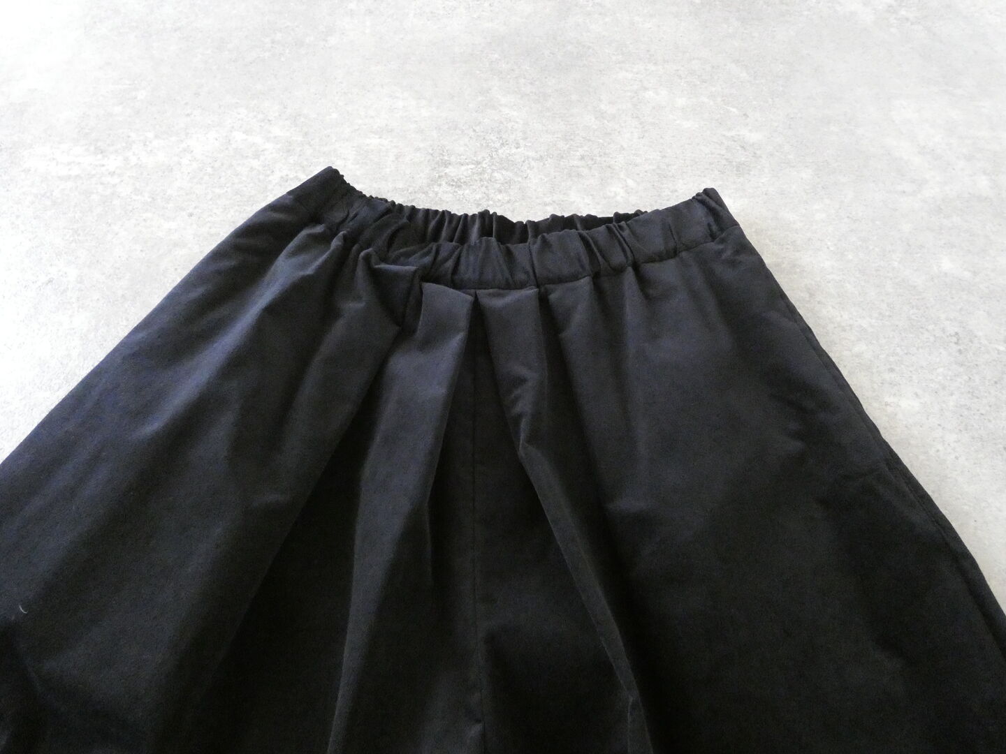 yuni(ユニ イズ ライク ア フラワー トゥー ミー) コットンビスコースモールリラックスパンツの商品画像30