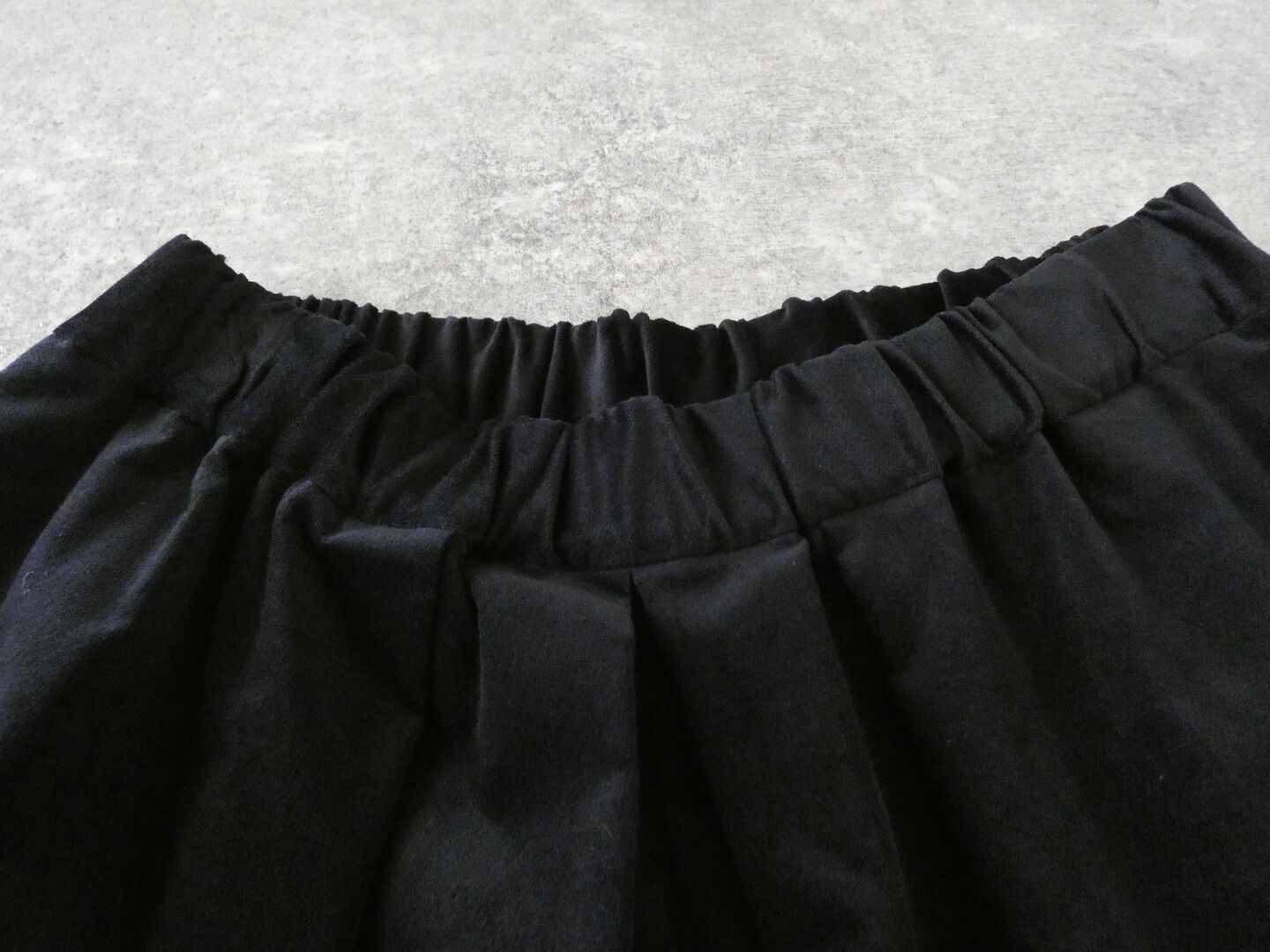 yuni(ユニ イズ ライク ア フラワー トゥー ミー) コットンビスコースモールリラックスパンツの商品画像31