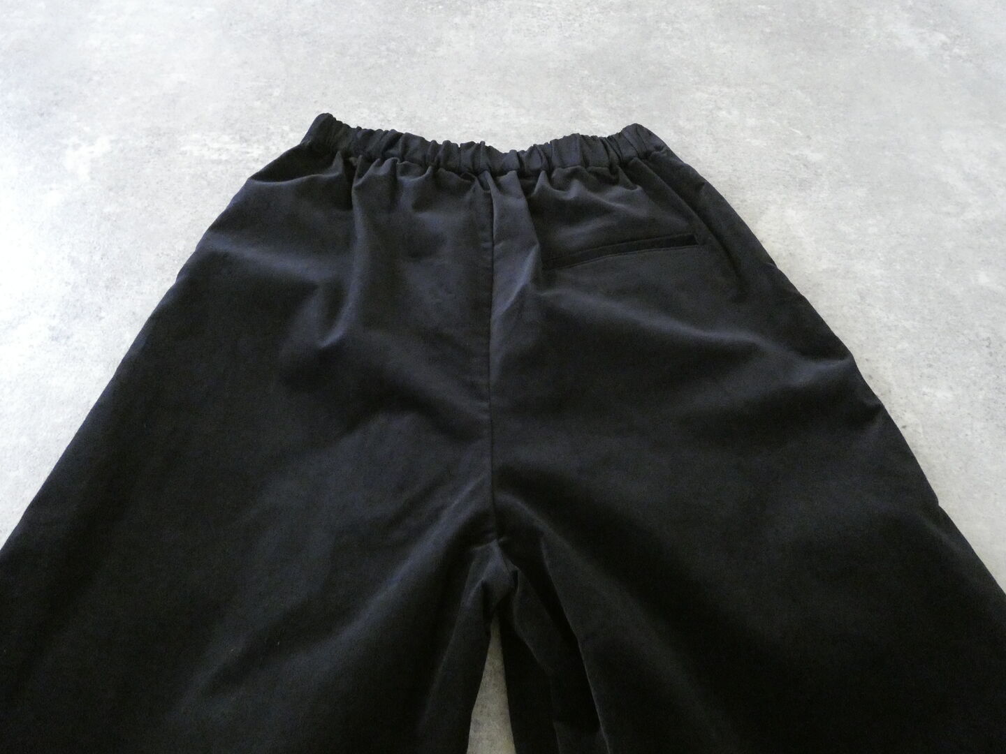 yuni(ユニ イズ ライク ア フラワー トゥー ミー) コットンビスコースモールリラックスパンツの商品画像35