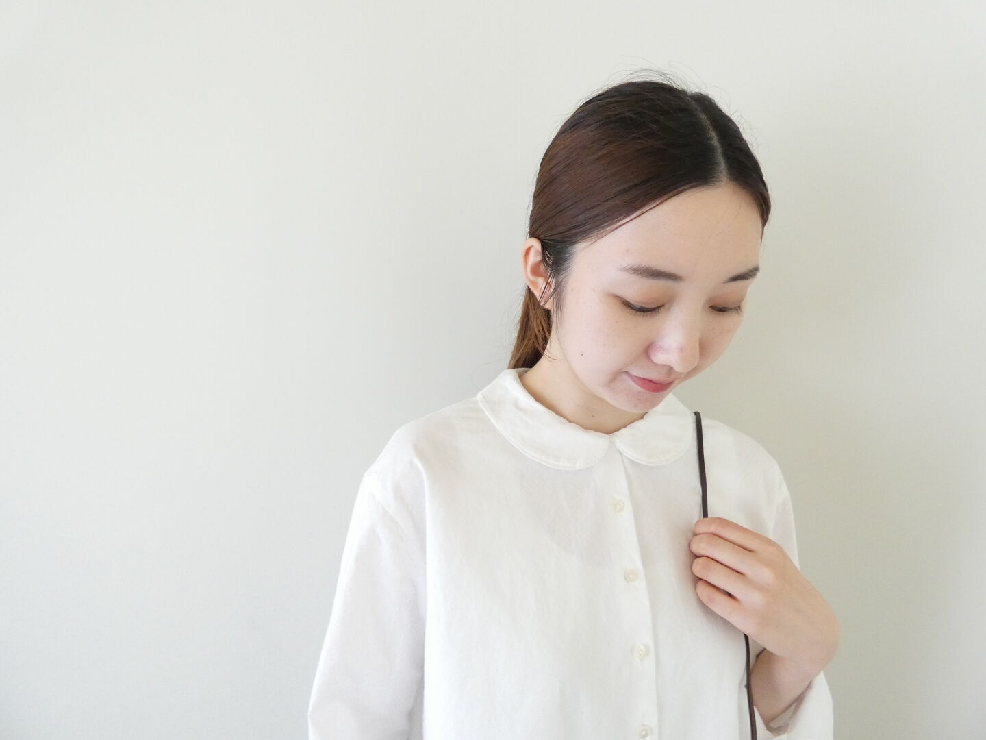 homspun(ホームスパン) パルキーシーチング薄手フラットカラーブラウスの商品画像2