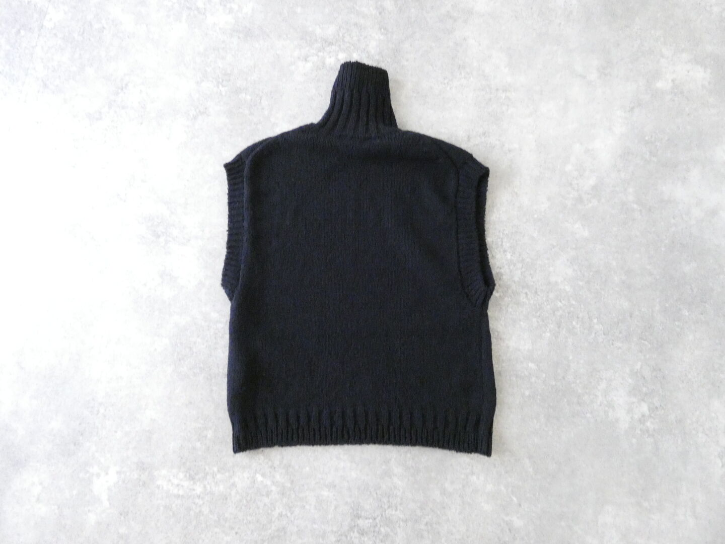 homspun(ホームスパン) ネップヤーンタートルベストの商品画像11
