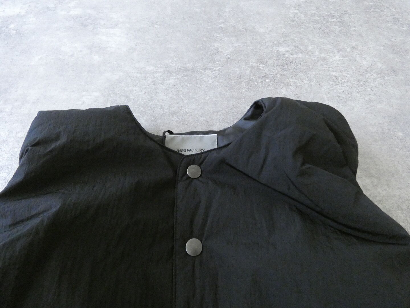 NARU リコンフィータフタパデットベストの商品画像21
