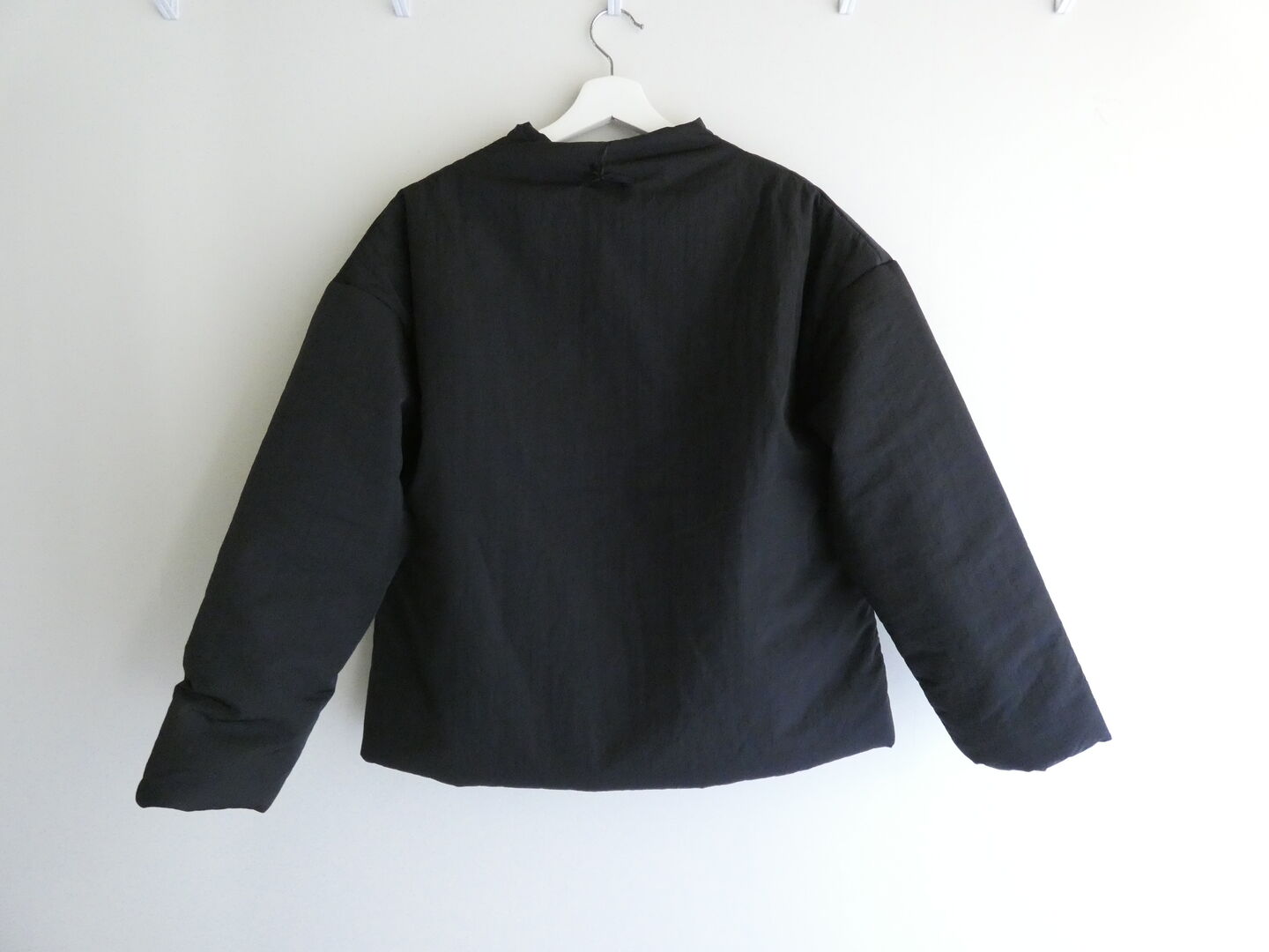 NARU リコンフィータフタキーネックパデットジャケットの商品画像13