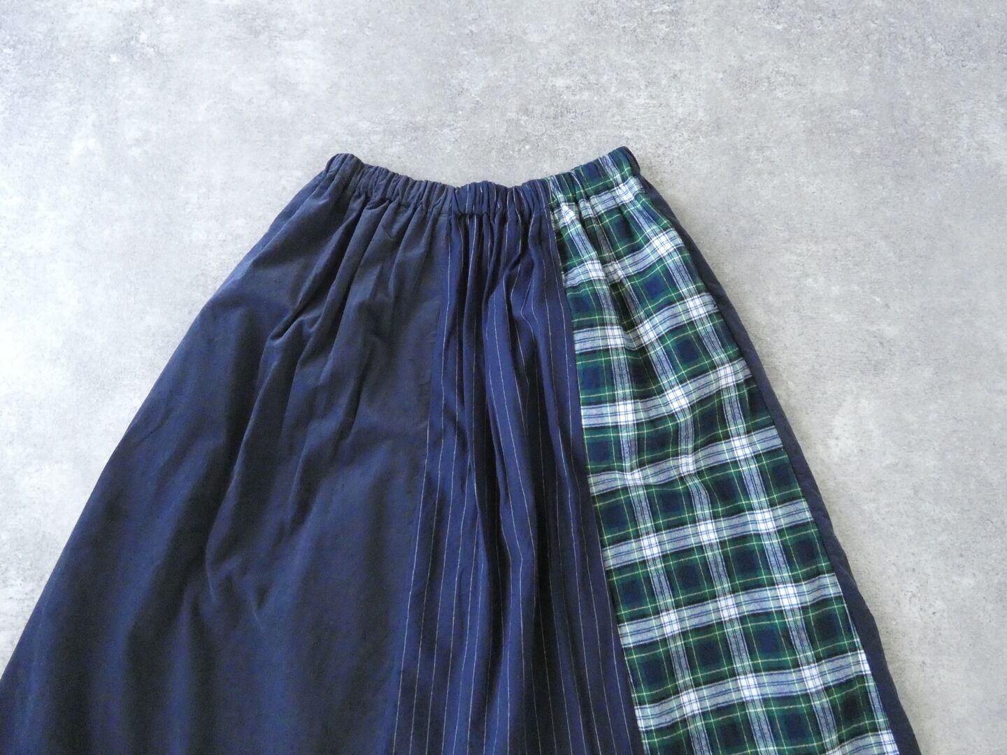 NATURAL LAUNDRY(ナチュラルランドリー) 先染めパネルシャーリングスカートの商品画像21