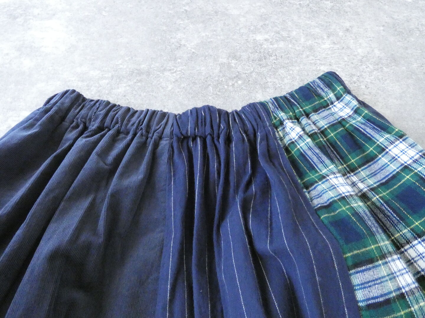 NATURAL LAUNDRY(ナチュラルランドリー) 先染めパネルシャーリングスカートの商品画像22