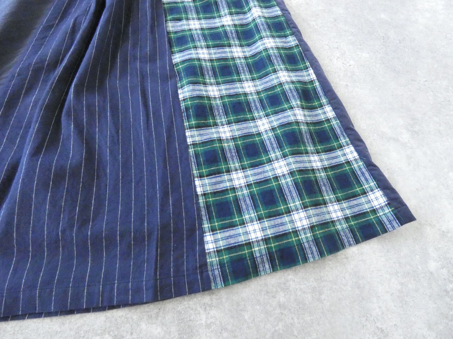 NATURAL LAUNDRY(ナチュラルランドリー) 先染めパネルシャーリングスカートの商品画像25