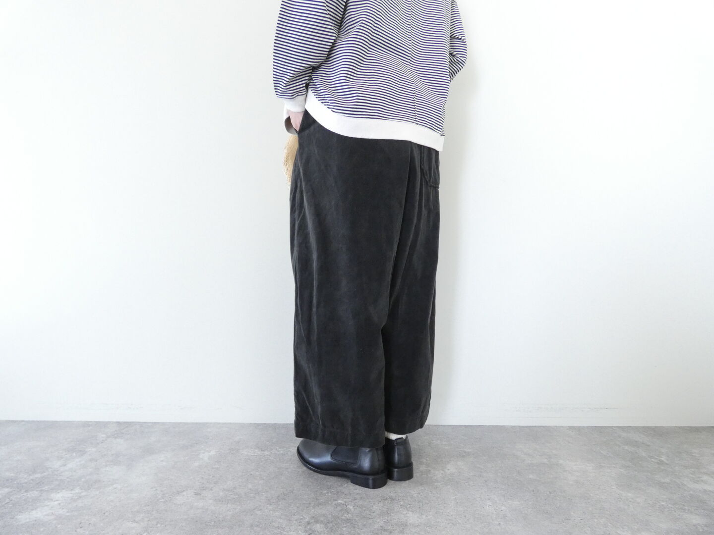 Brocante(ブロカント) 黒染コトンベロアパンツの商品画像5