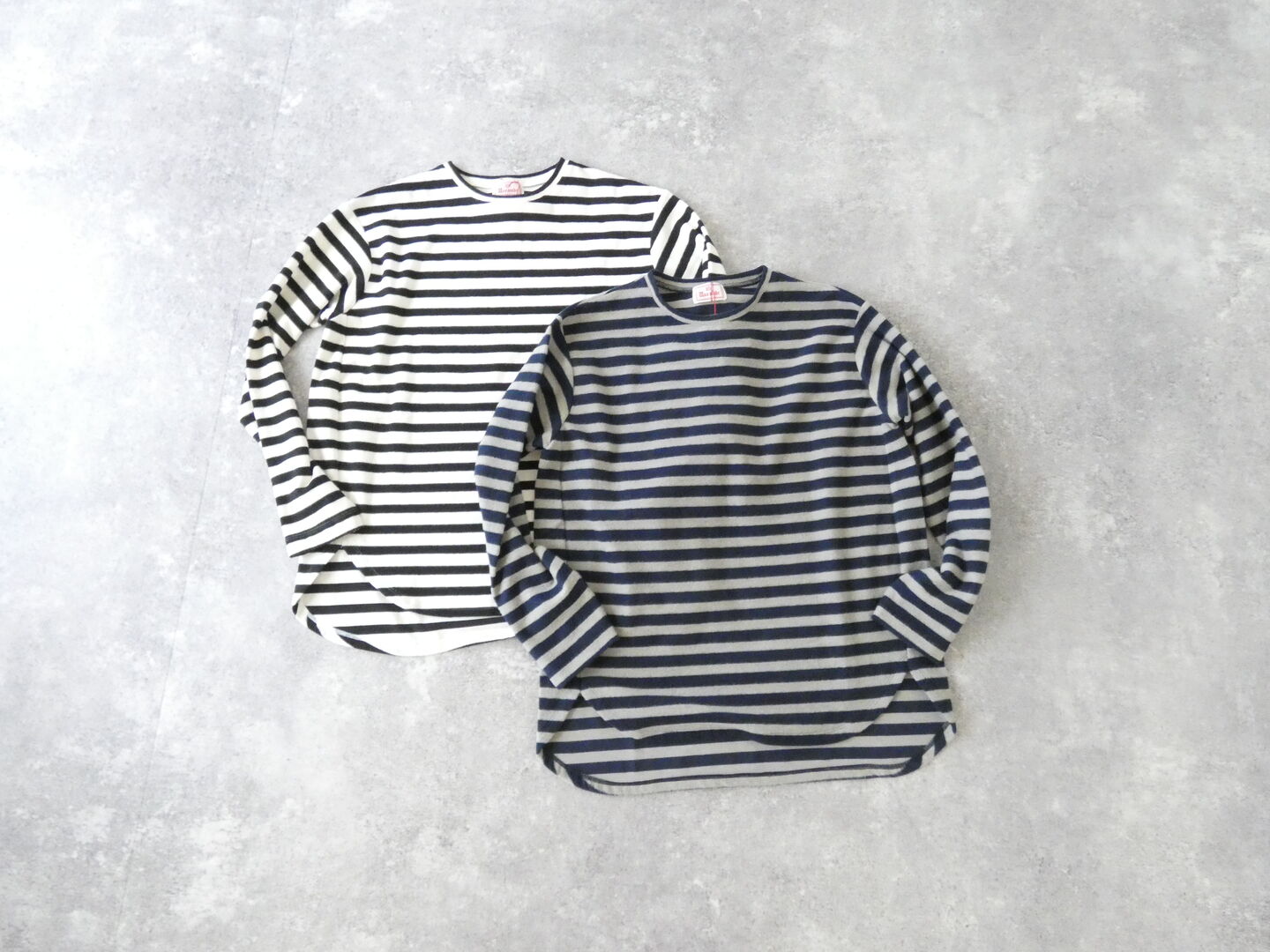 mao made(マオメイド) ニットのともだち　いつもの裾ラウンドヘムTEEの商品画像3