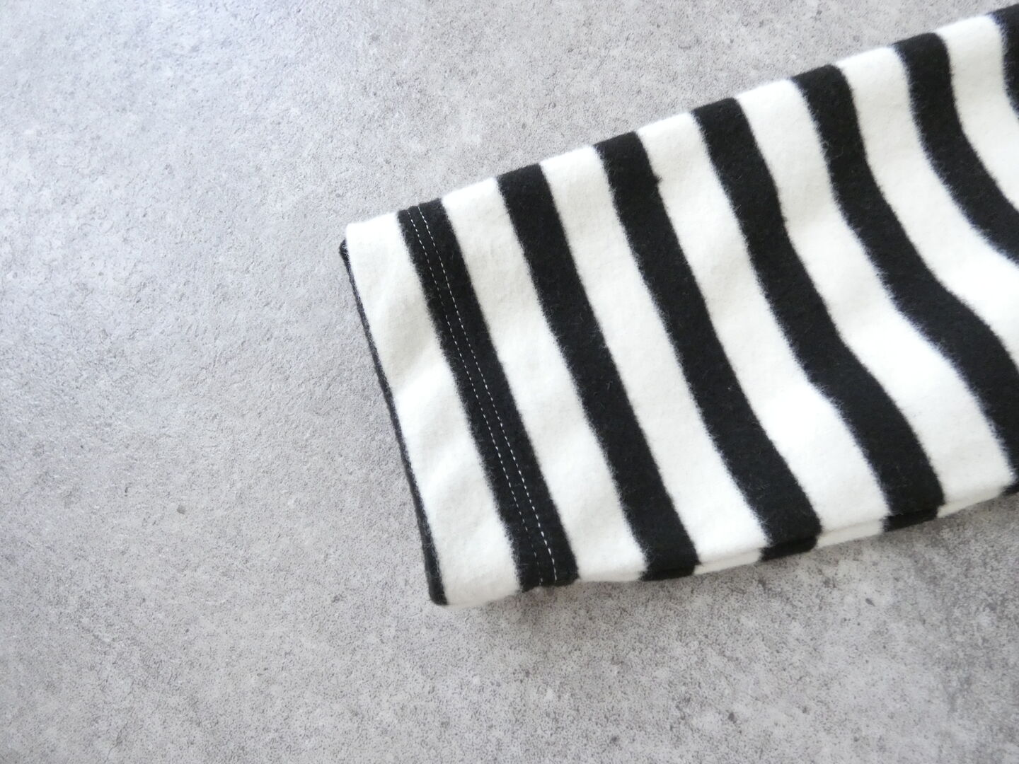 mao made(マオメイド) ニットの新しいともだちタートルネックTEEの商品画像20
